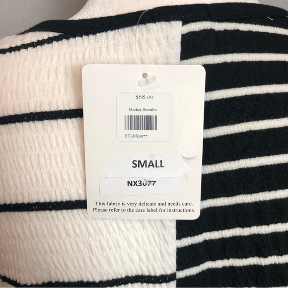 Et’Lois Mickey Sweater size Small - Picture 5 of 15